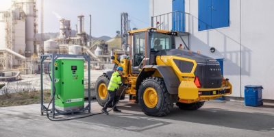 volvo ce unveils expanded fleet of mid size electric machines l90 2